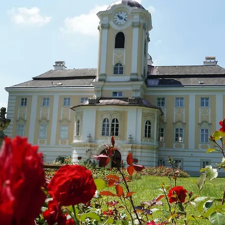 Rosenau Superior Schloss Rosenau