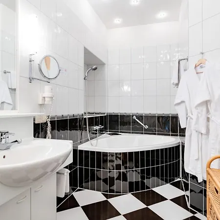 Rosenau Superior 4*