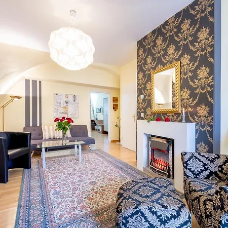 Rosenau Superior Schloss Rosenau