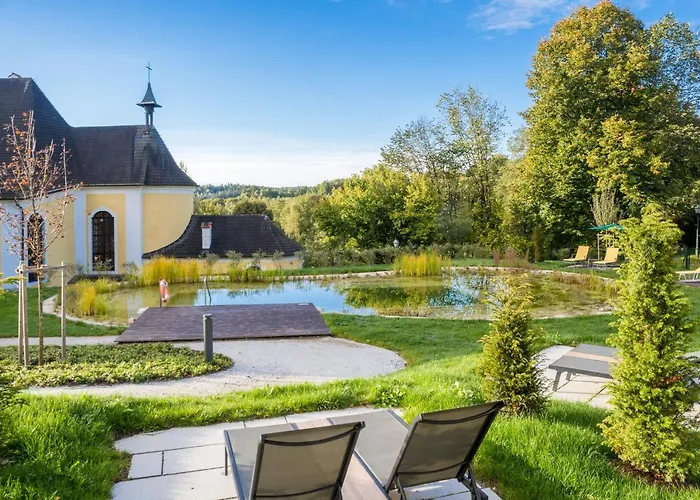 Rosenau Superior Schloss Rosenau