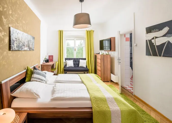 Rosenau Superior Hotel 4*