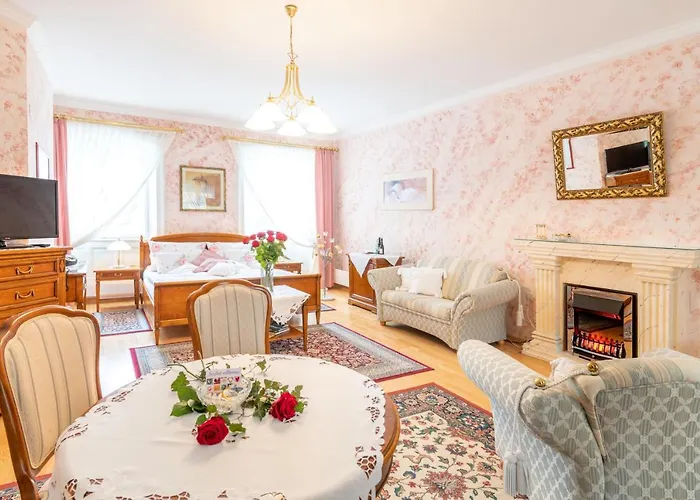 Rosenau Superior Hotel 4*